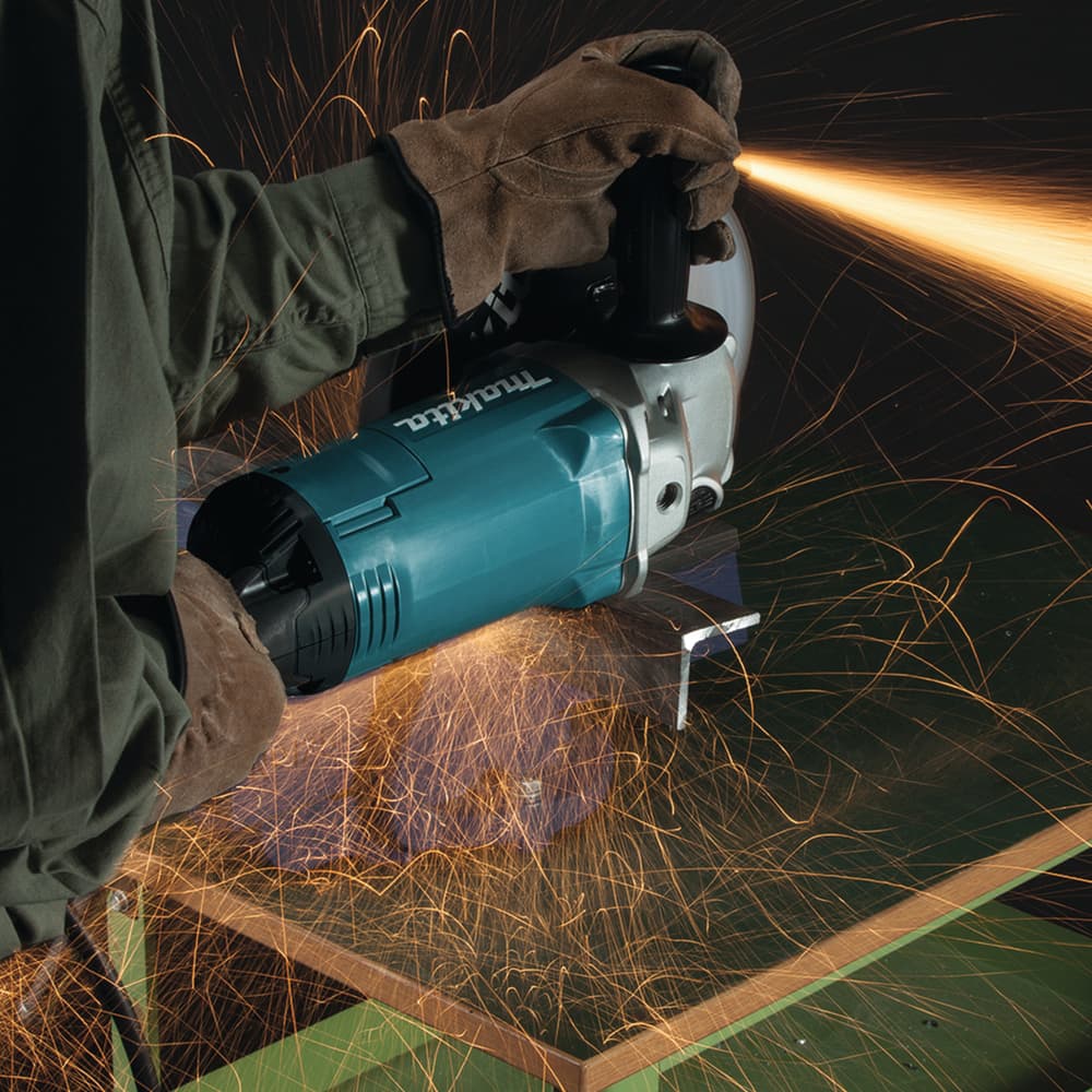 GA7060R - 180mm 2200W sarokcsiszoló lágyindítással